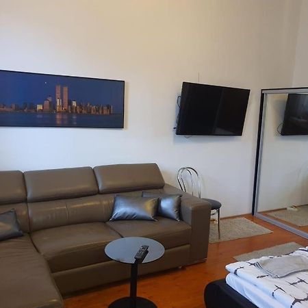 Monar City Center Apartment Free Parking โกชิเซ ภายนอก รูปภาพ